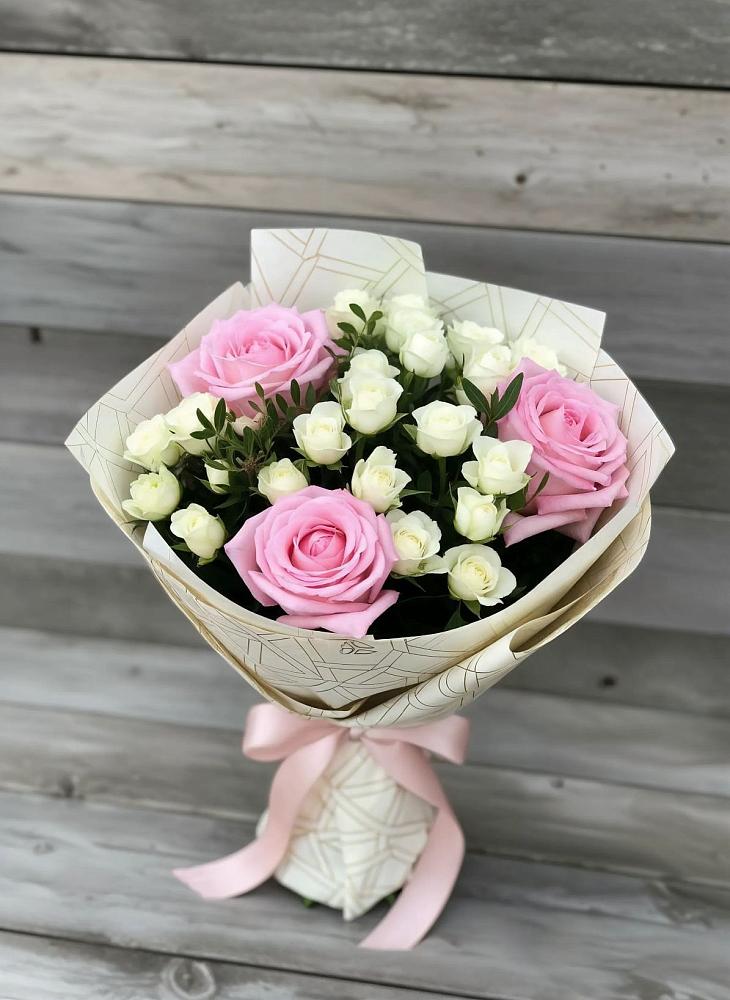 Букет цветов из: Розы в Верхней Туре