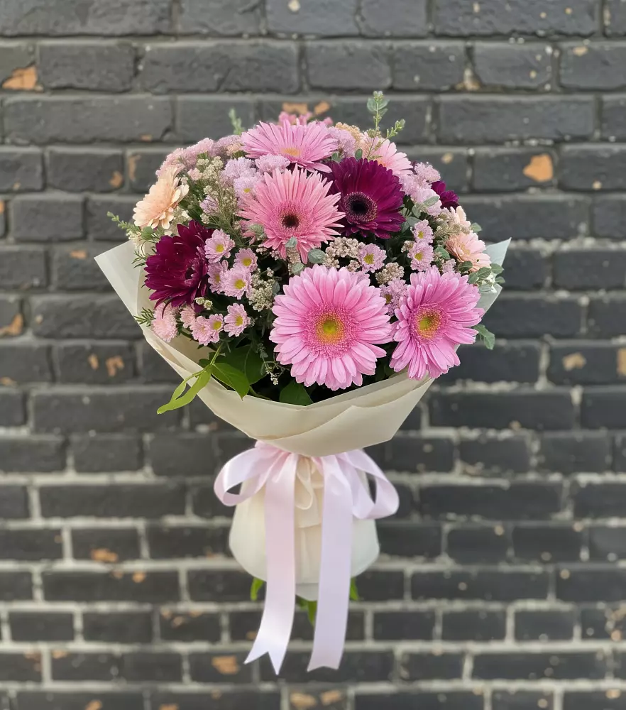 Букет цветов из: Герберы и Хризантемы в Верхней Туре
