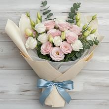 Букет цветов из:  Лизиантусы в Верхней Туре