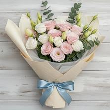 Букет цветов из:  Лизиантусы в Верхней Туре