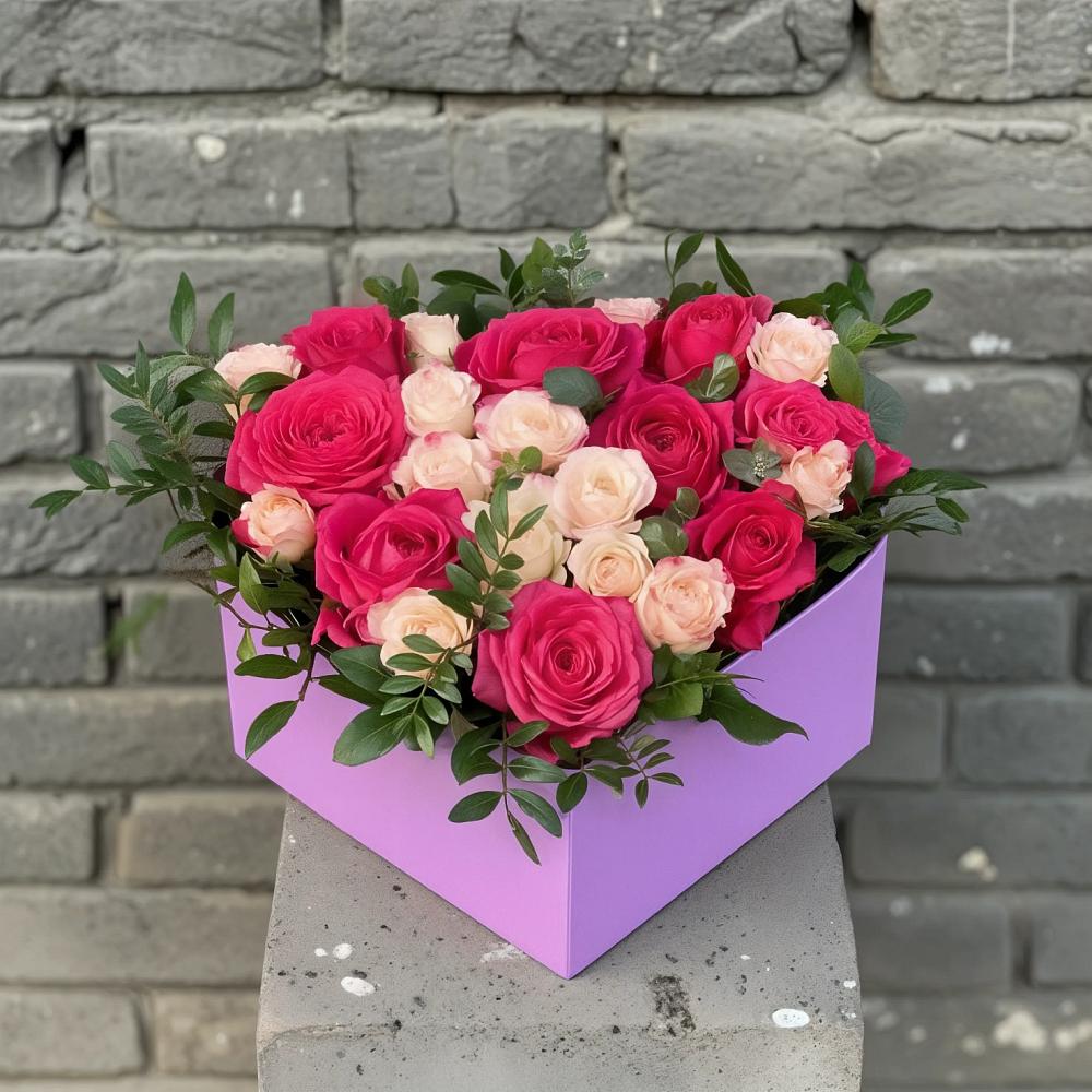Цветочная композиция из Розы в коробке в Верхней Туре