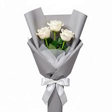 Букет 3 белые розы в Верхней Туре