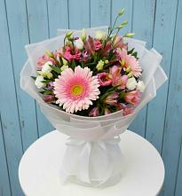 Букет цветов из:  Герберы, Альстромерии и Лизиантусы в Верхней Туре
