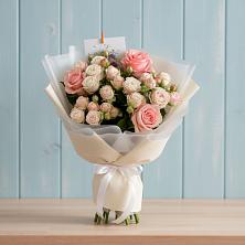 Букет цветов из:  Розы в Верхней Туре