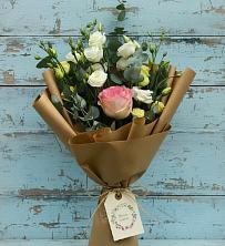 Букет цветов из:  Розы и Лизиантусы в Верхней Туре
