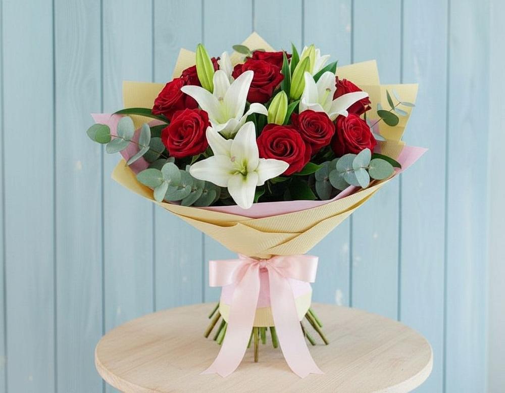Букет цветов из: Лилии и Розы в Верхней Туре